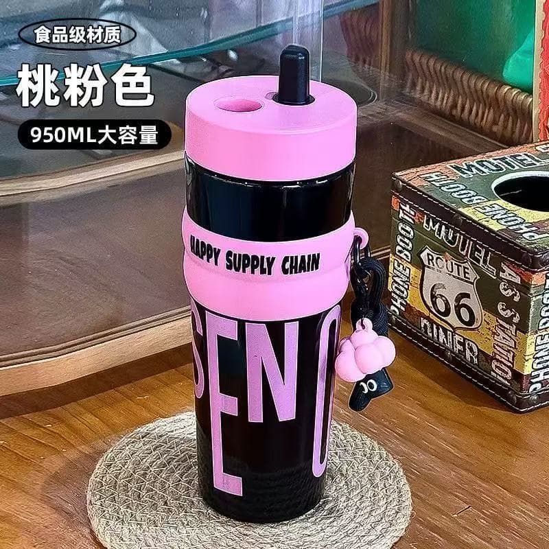 Copo Garrafa de Plastico 950ml com Canudo e Chaveiro