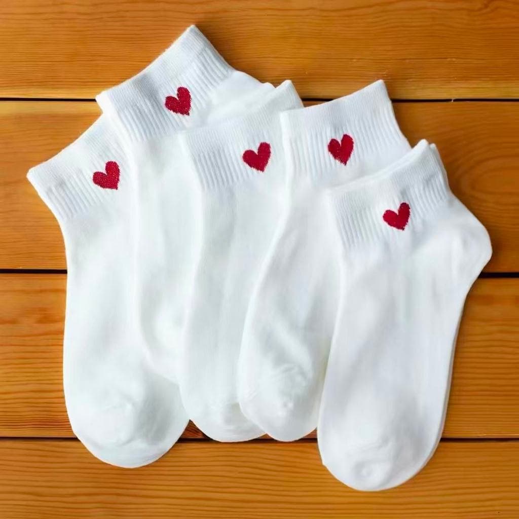 Kit 6 Pares Meias Femininas Cano Curto com Coração Bordado – Meia Algodão Confortável Casual Básica Estilo Coreano