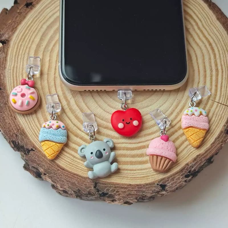 Pingente pra celular Protetor de poeira plug Kindle carregador fone de ouvido celular