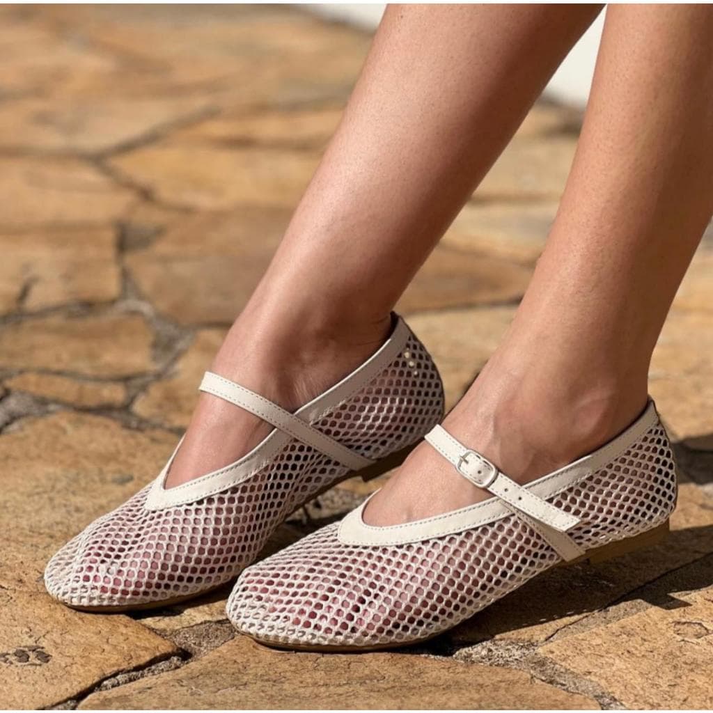 Sapatilha Feminina Tela com Fivela Leve, Elegante e Casual Tendência 2026
