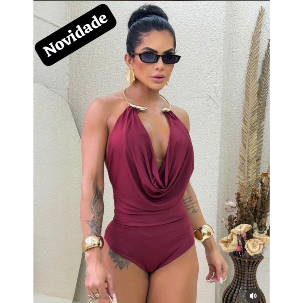 Body Feminino Luxo Absoluto Estilo Dubai Decotado com Detalhe Dourado Ajuste Perfeito Corpo