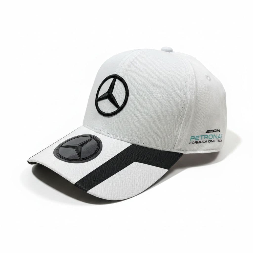 Bone Mercedes Bens Logo Escrita Bordado Premium Aba Torta Detalhe Em Branco Na Aba