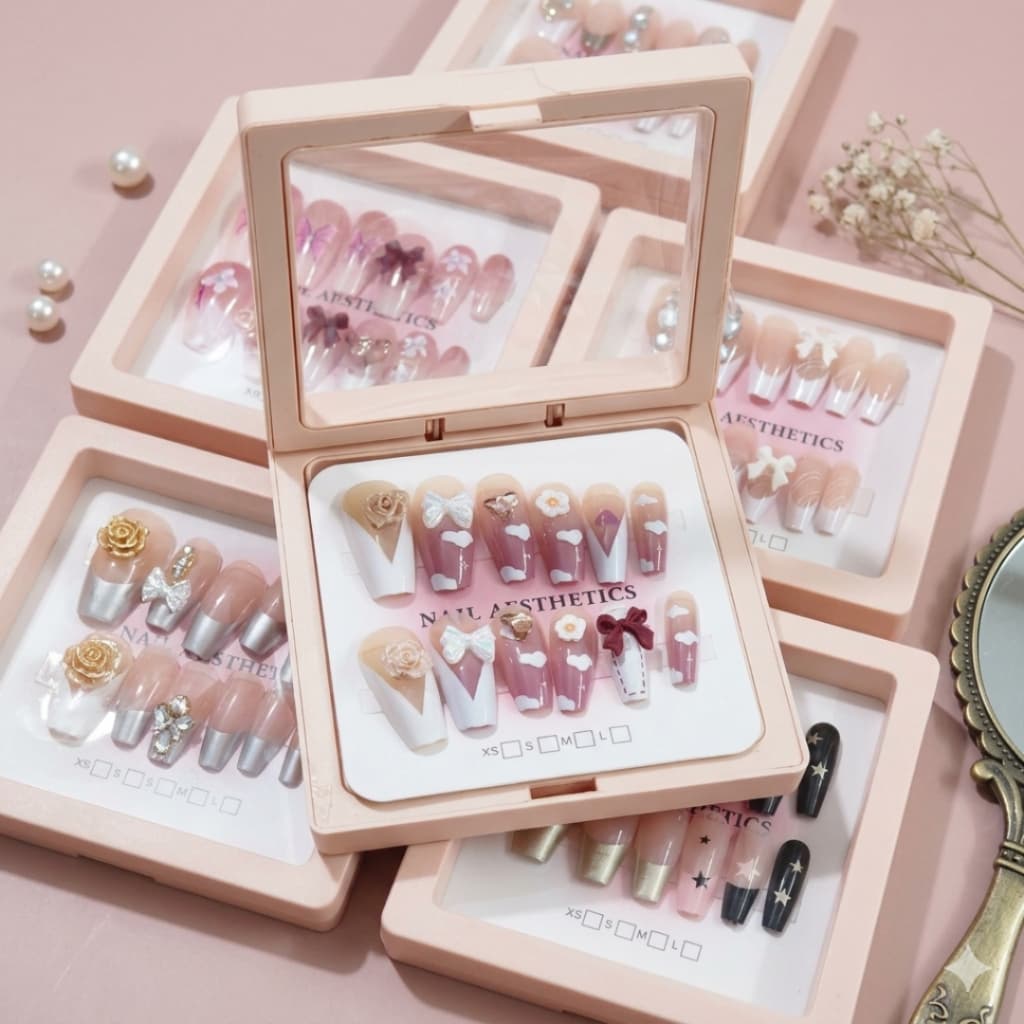 kit com 12 Peças Unhas Postiças Decoradas Longas Franceses Realista Natural