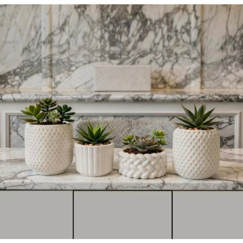 Kit 4 Vasinhos Decorativos de Gesso para Cactos, Suculentas e Plantas Artificiais