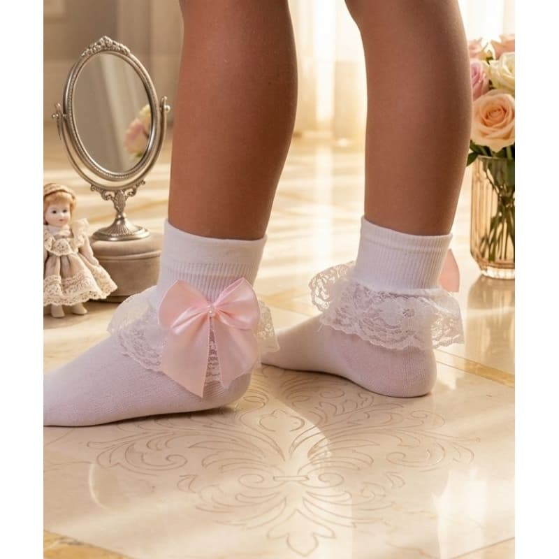 Meia com Renda larga, Laço e aplique de pérolas/ infantil menina festa luxo Rn ao P.