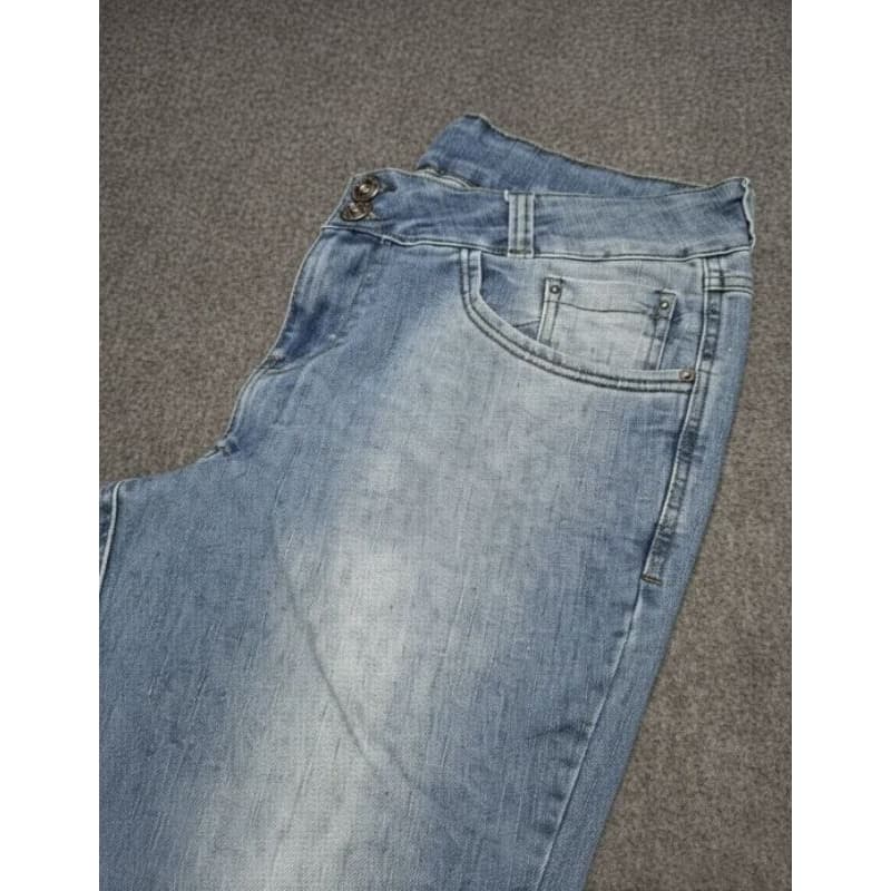 Calça jeans feminina plus size tamanho 50