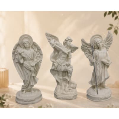 Kit 3 Arcanjos em Resina – São Miguel, São Rafael e São Gabriel 15cm | Imagens Religiosas Decorativas