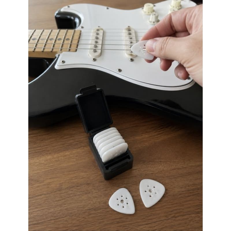 Porta Palhetas com Estojo Compacto para Guitarra e Violão, Acompanha Palhetas