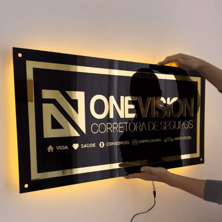 PLACA RETANGULAR COM LED LOGO MARCA- 100% Acrílicos Personalizados