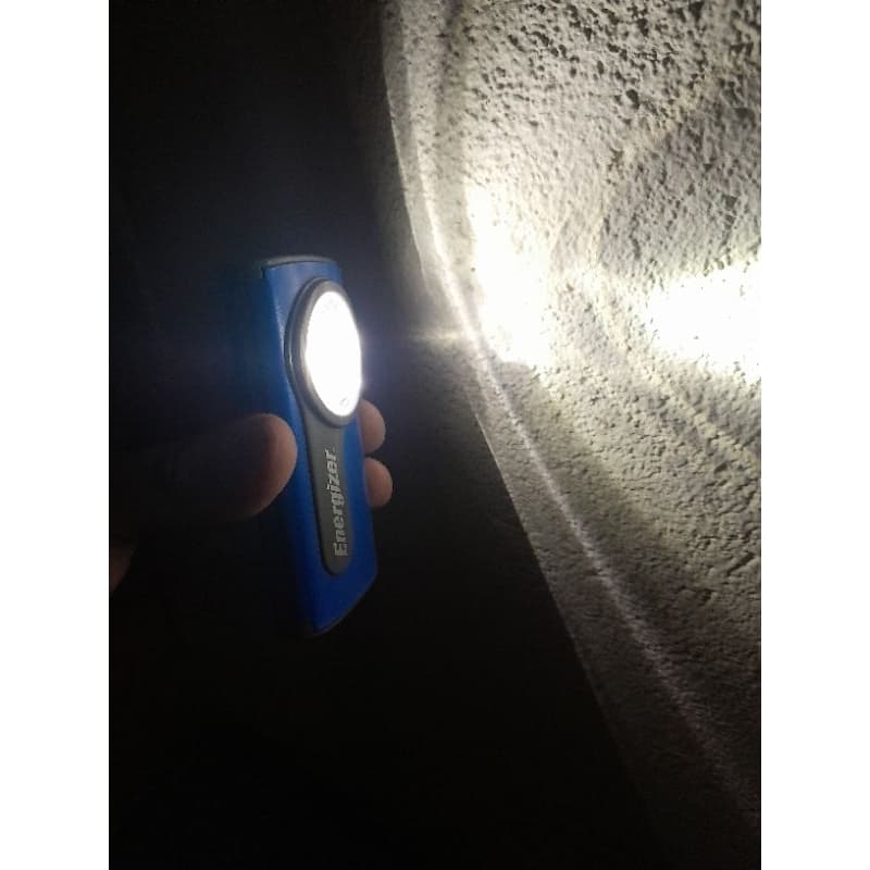 Lanterna LED Energizer Compact, de bolso portátil corpo metálico azul no Estado.