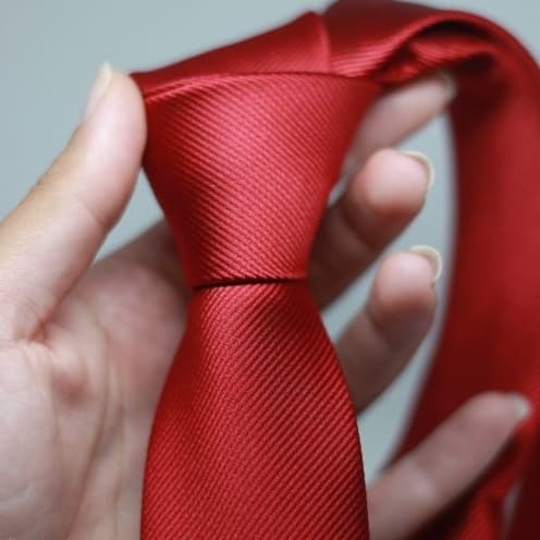Gravata Vermelha formal slim 6cm para noivo, listrada, para debutantes e congressos