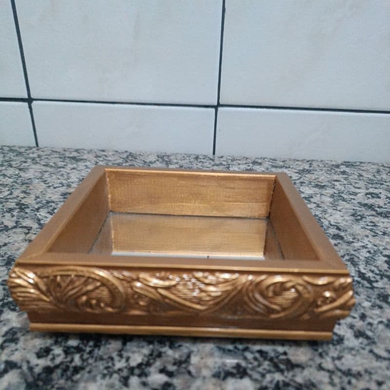 Bandeja pequena porta papel toalha treco sabonete decoração