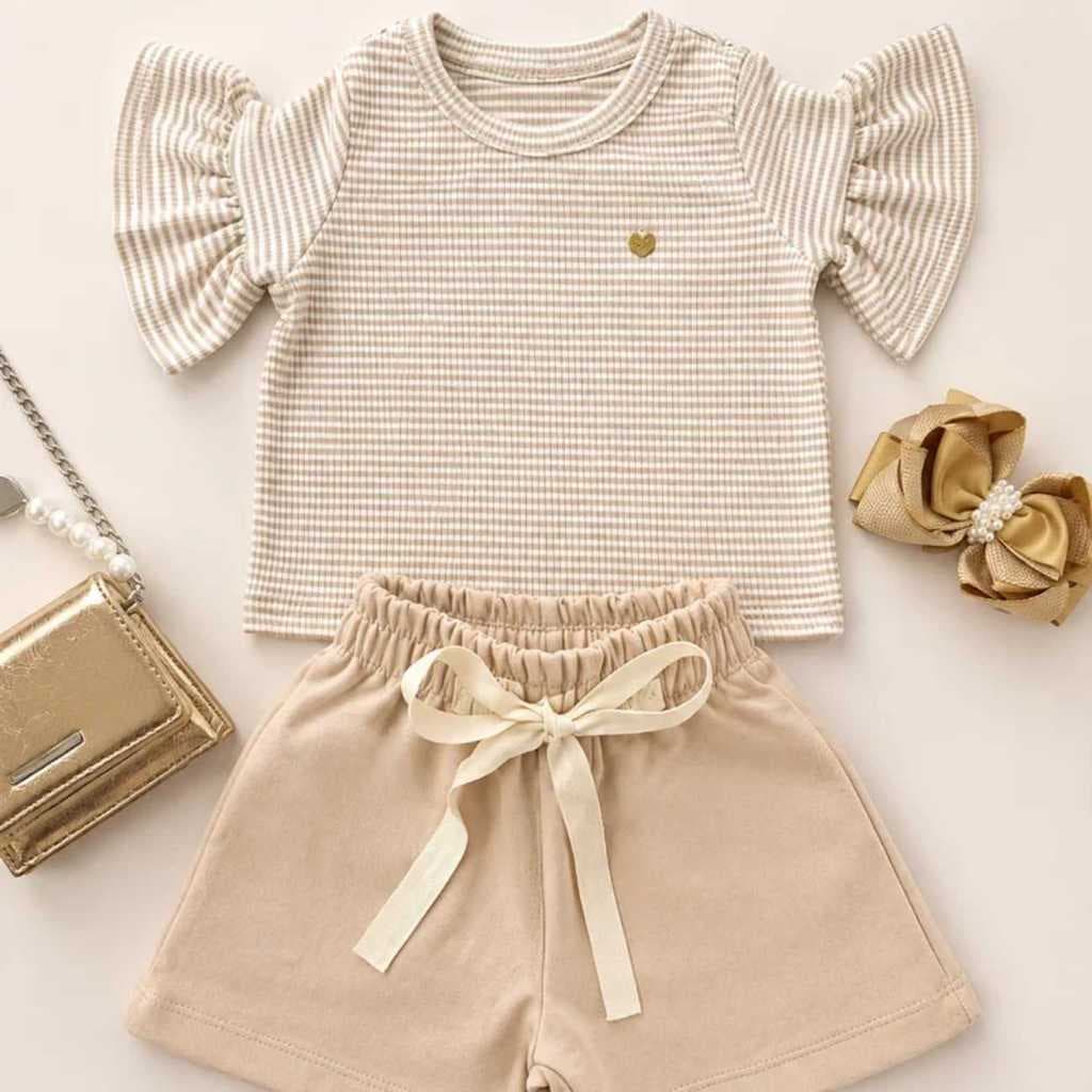 Conjunto Infantil Menina Blusa Manga Bufante e Short Bege Fofo Confortável Verão 06 08 10 Anos