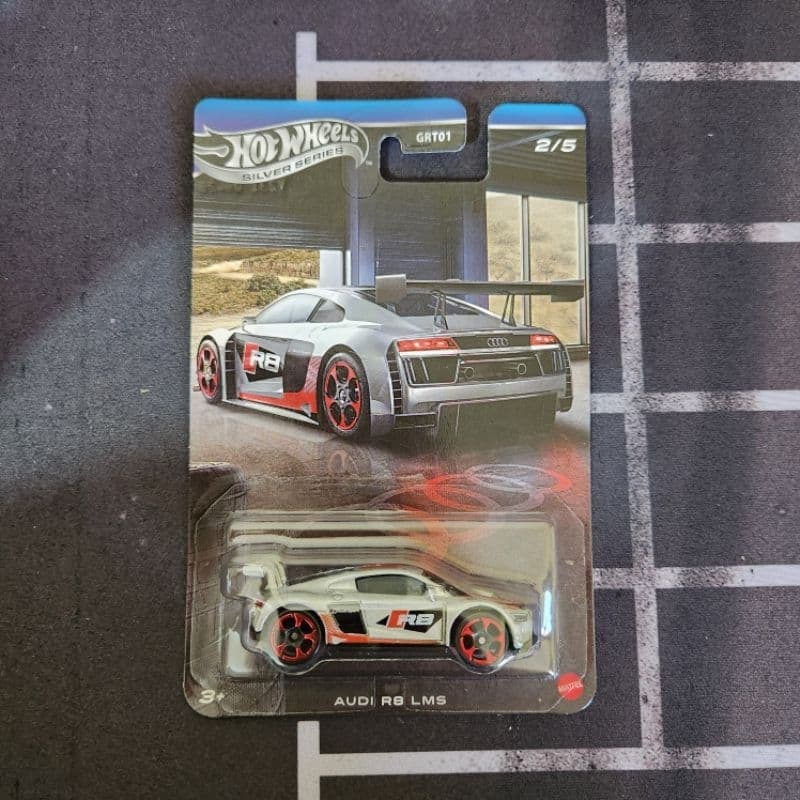 Carrinhos Miniaturas Hot Wheels Temáticos 2026 Silver Series Audi