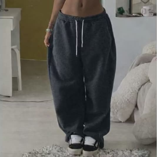 calça baggy moletom unissex estilo streweer possui 3 bolsos e regulagem na cintura