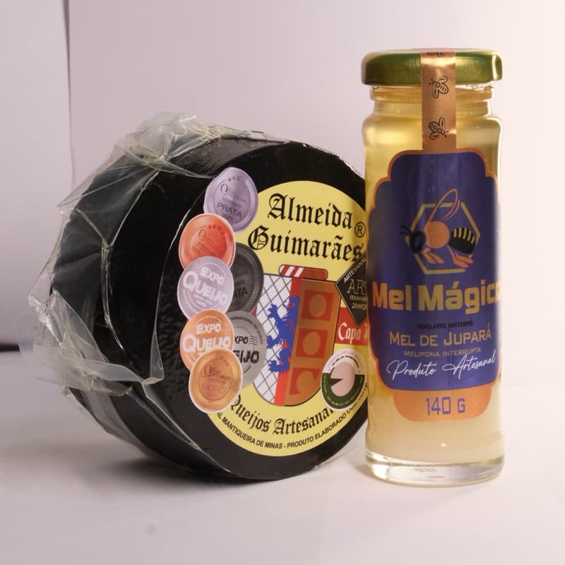 Kit: 1x Queijo Artesanal Mantiqueira De Minas Capa Preta 500g + 1x Mel Abelha Jupará 140g