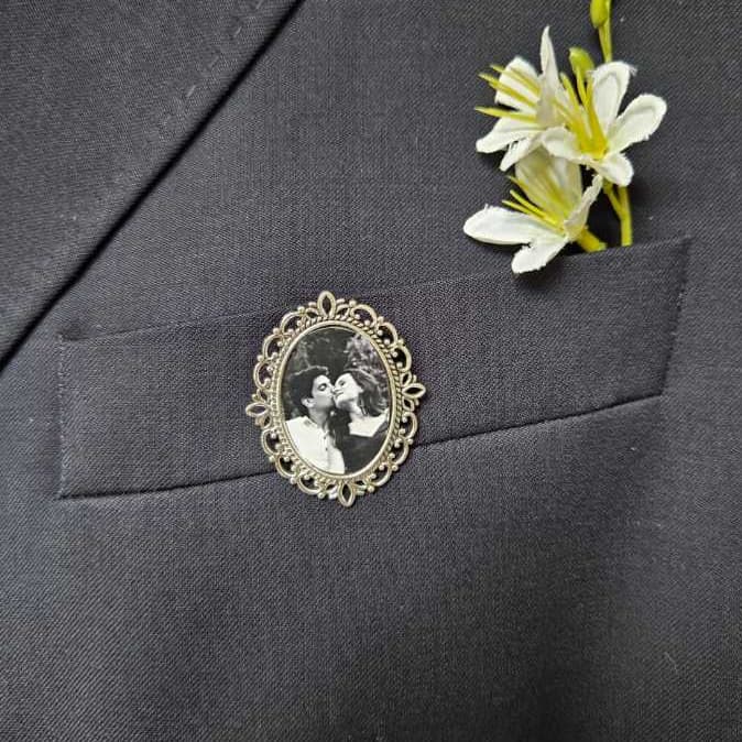 Broche e abotoadura para paletó de noivo - relicário SEM FOTO
