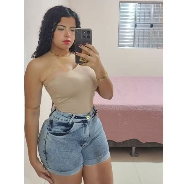 Short jeans empina bumbum Sal e pimenta 🌶️ / Short jeans de barrinha com Lycra Premium.