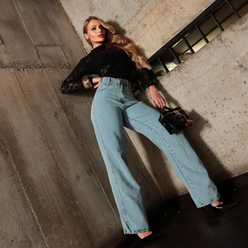Calça Wide Leg Feminina - Modelagem Solta e Moderna para Looks Elegantes