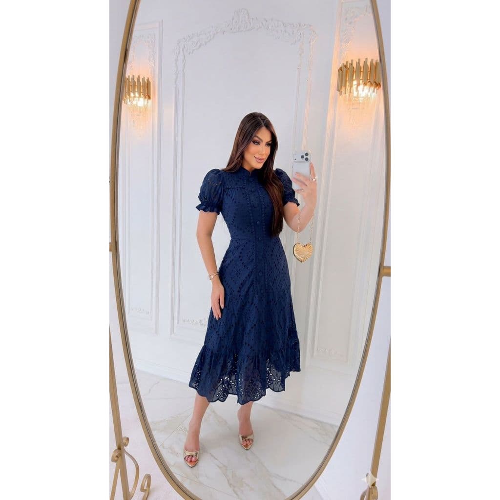 Vestido Less Algodão Tafetá Midi com Botões – Manga Princesa, Godê, Moda Evangélica, Elegante e Confortável
