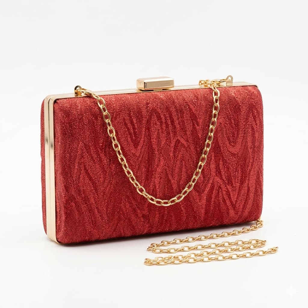 Bolsa Clutch de Festa com Glitter em Alça de Corrente Dourada