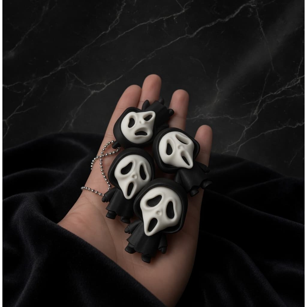 Chaveiro Ghostface em plástico