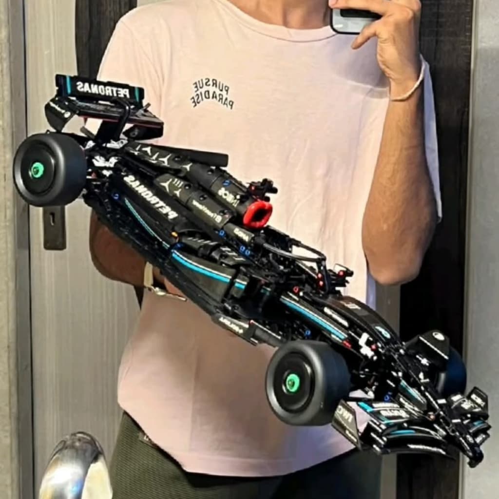 Mercedes AMG F1 W14 1642 Peças Blocos de Montar Carro Fórmula 1 Grande 63cm Premium Colecionável