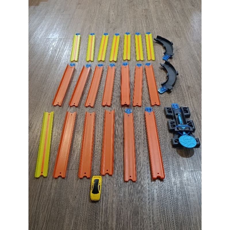 Pista Hot Wheels de 7.50 metros e Caixa De Velocidade Mattel e  1 carrinho