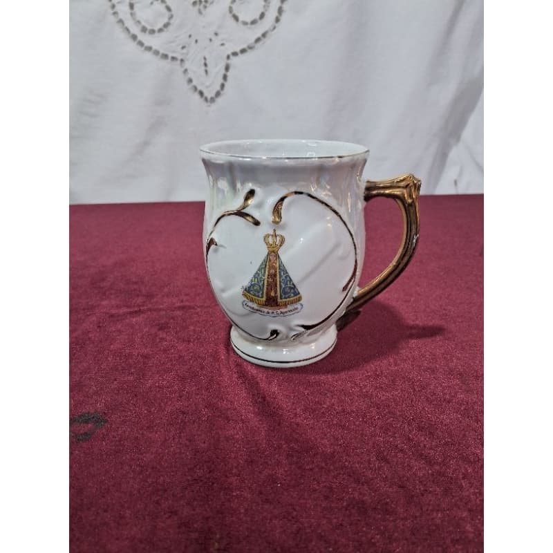 Antiga Caneca em Porcelana com Nossa Senhora Aparecida