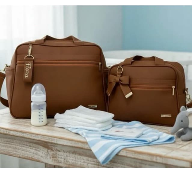 kit Bolsa e Frasqueira Maternidade Ravi Com Chaveiro Personalizado