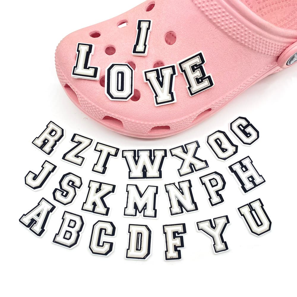 Pins Botons Letras para Croc Babuche-Entrega aleatória