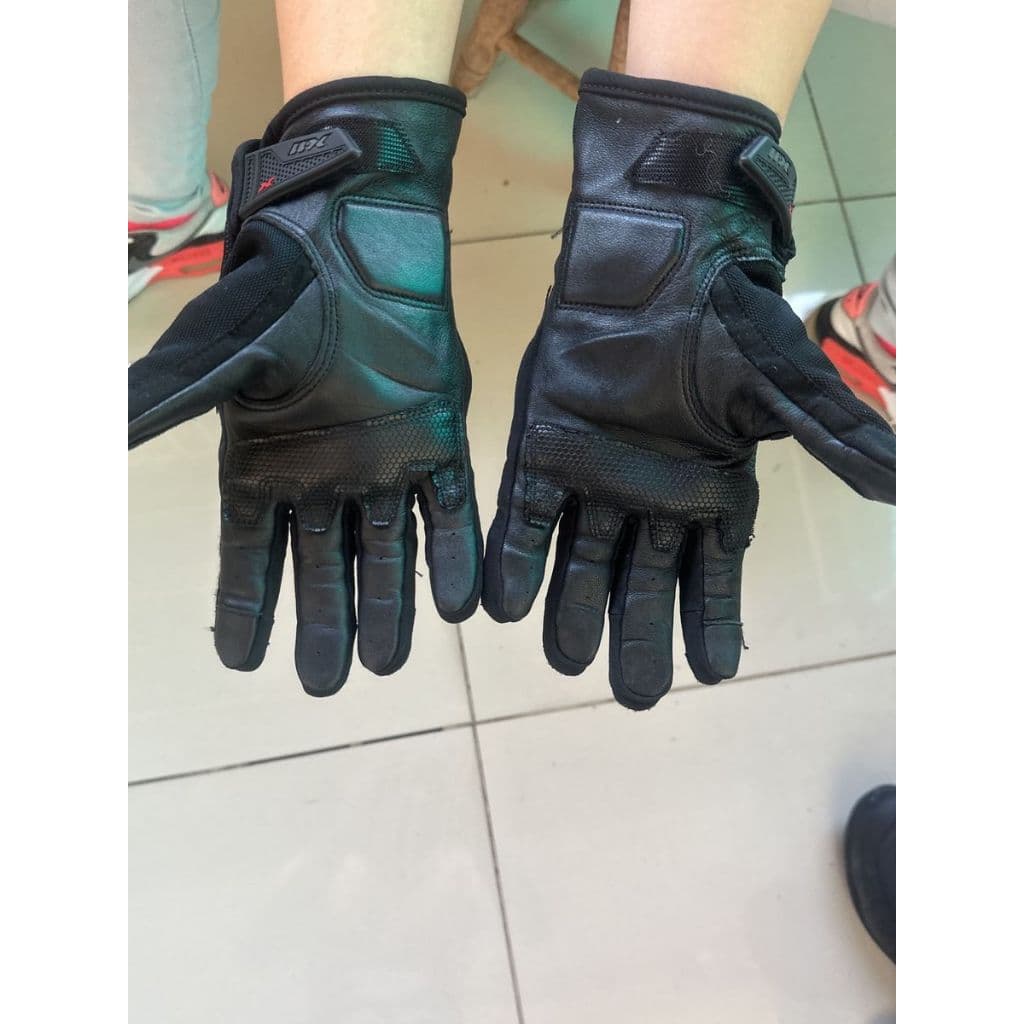 luva x11 tatic x preta m feminina