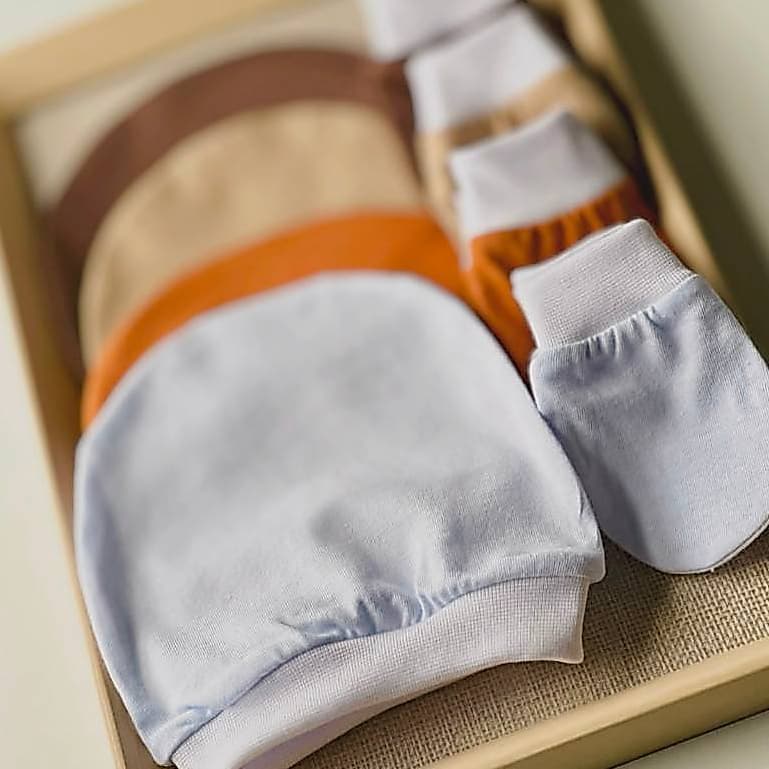 Kit com 3 toucas e 3 pares de luvas bebê RN menino e menina, maternidade enxoval baby, 100% Algodão!