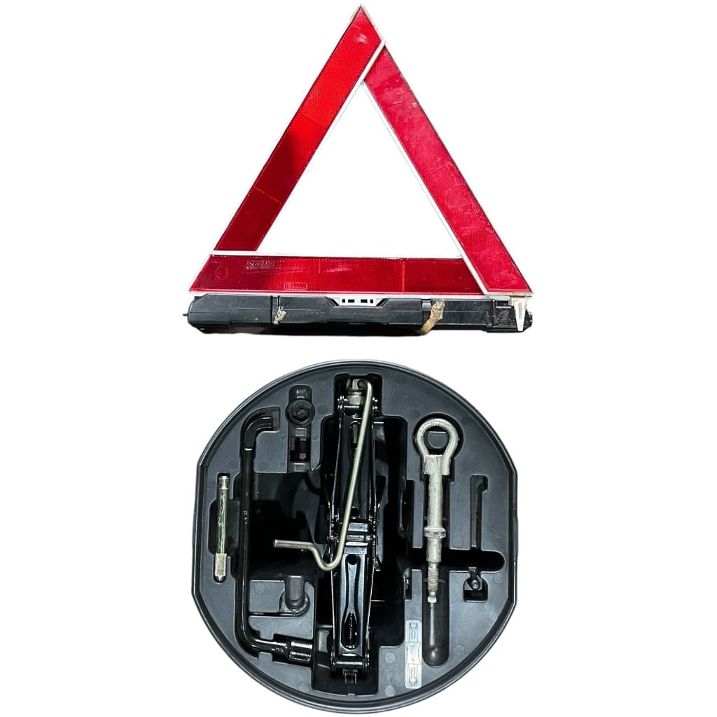 Kit Macaco , chave de Roda 17 e Triangulo de Sinalização Peugeot 307