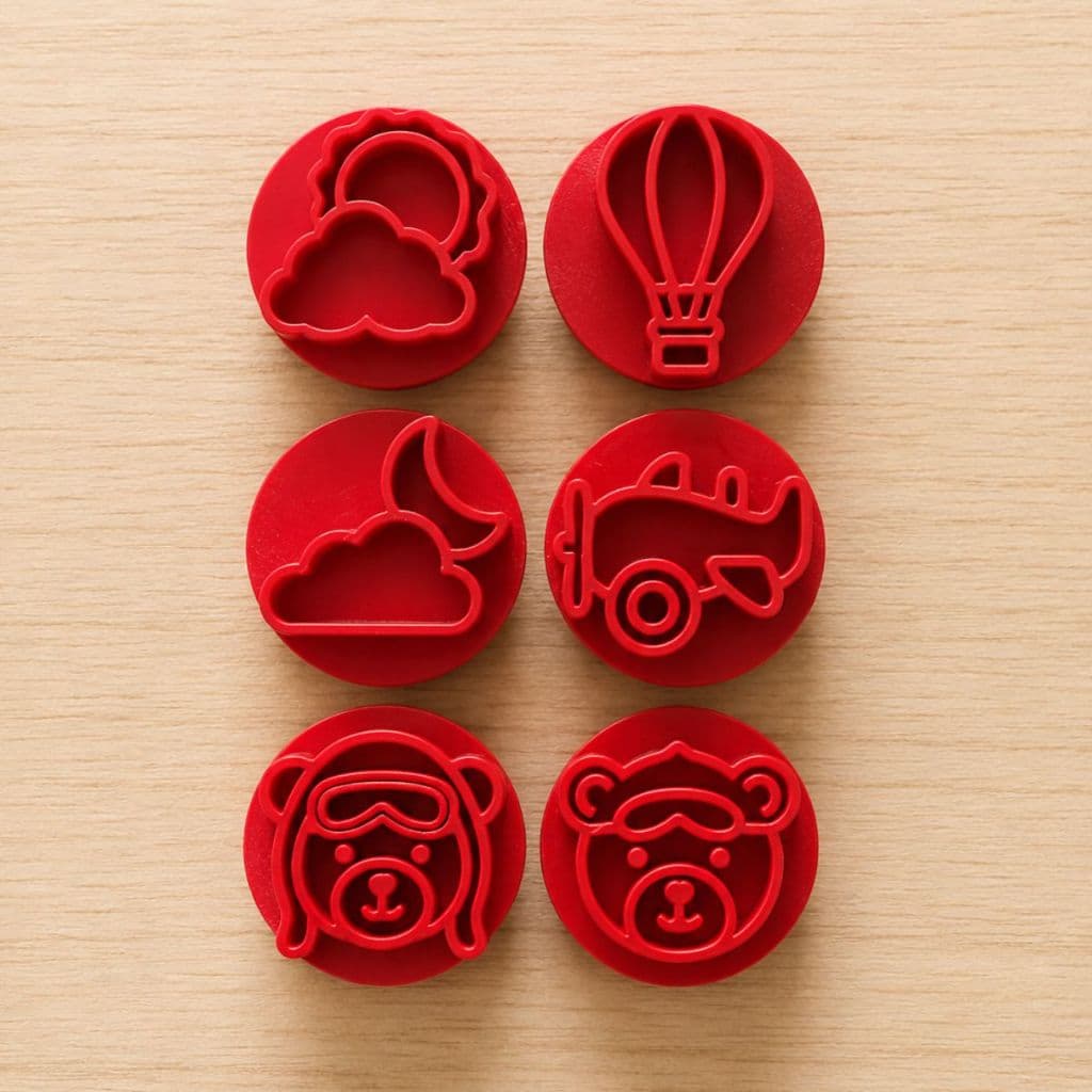 Kit 6 Carimbos Marcadores de Doces Brigadeiro Ursinho Aviador Balão Avião Nuvem Sol Biscuit Pasta