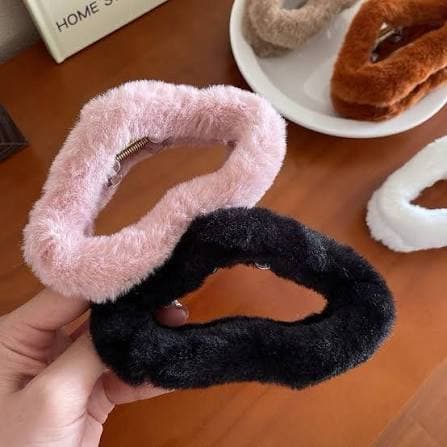 Presilha De Cabelo Piranha Em Pelúcia Estilo Nuvem Com Acabamento Macio E Fixação Sem Marcar Os Fios