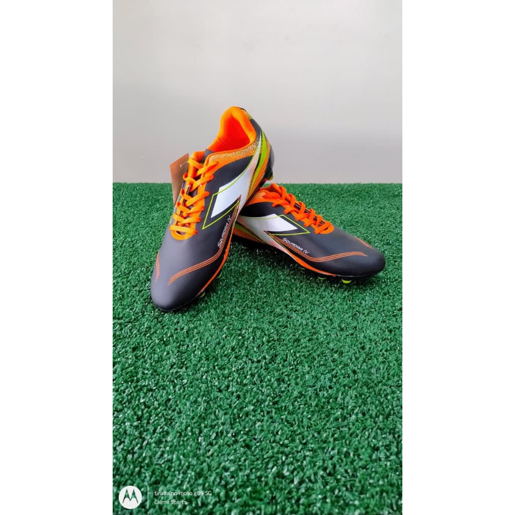 Chuteira Futebol Campo Diadora Squadra IV - Preto/Amarelo Neon/Branco