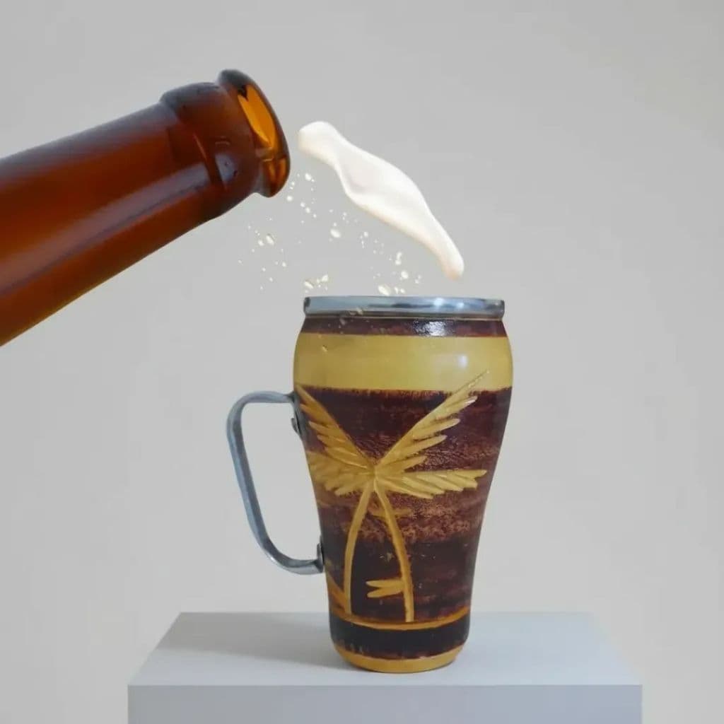 Caneca ou Taça Artesanal de Madeira "Estilo e Elegância em Suas Mãos " | (Cuba Alumínio 290ml)