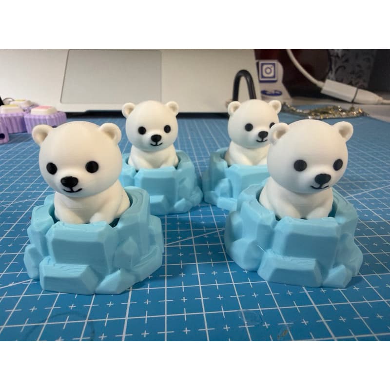 CHAVEIRO URSINHO POLAR EM 3D COM CLICKER BARULHO DE TECLADO VERSÃO CHAVEIRO