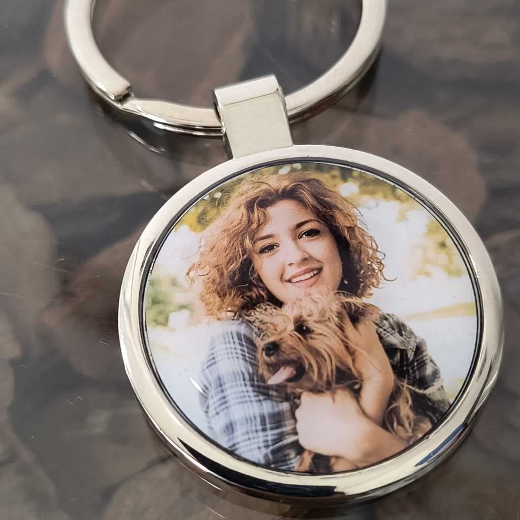 Chaveiro Redondo Personalizado com Foto Colorida - Presente Dia dos Pais -Criança -Casal -Namorados -dia das mães -pets.