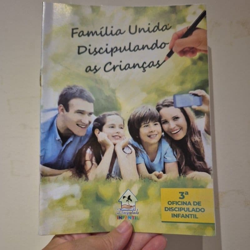 revista família unida discipulando as crianças