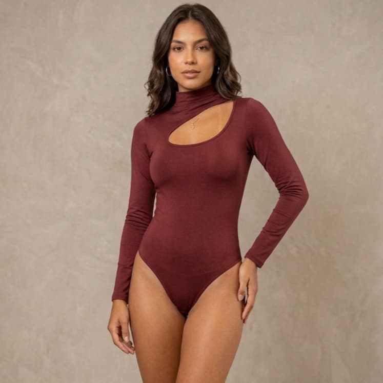 Body Feminino Suplex Gola Alta com Recorte Assimétrico Manga Longa Elegante Ajustado