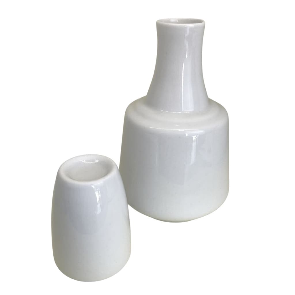 Moringa de Porcelana Branca com Copo Garrafinha para Saquê Licor Decoração