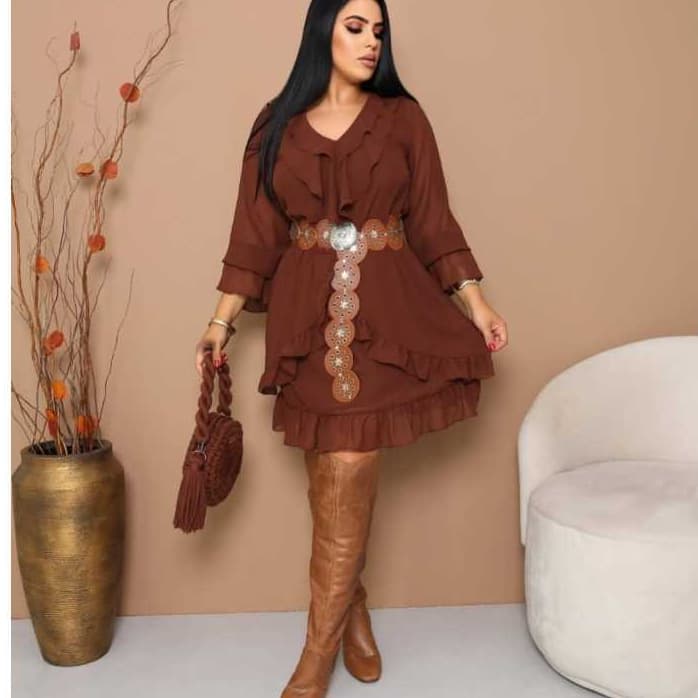 Vestido Manga Longa Forrado com Babado Gola V