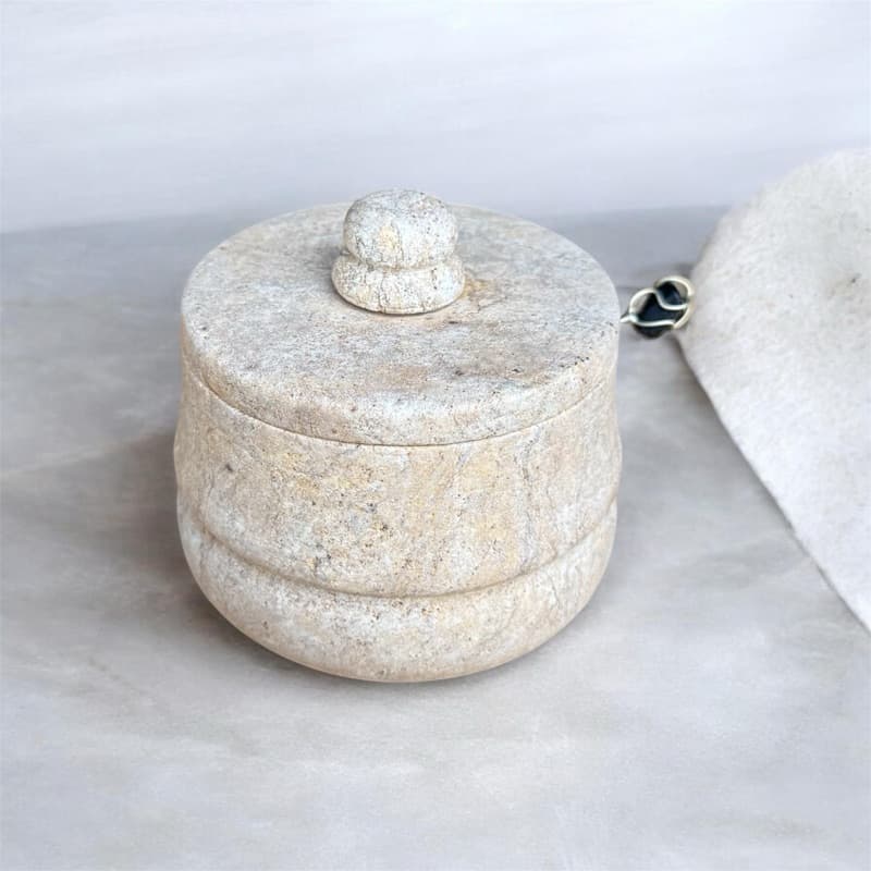 Pimenteira Saleiro/Açucareiro de Pedra Sabão com Colherzinha