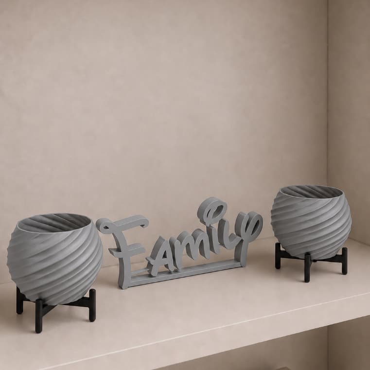 Kit Decorativo 3D Letreiro Family + 2 Mini Vasos de Flores Casa e Decoração Impressora 3D Luxo