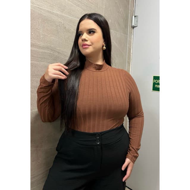 Body Gola Alta Plus Size manga Longa