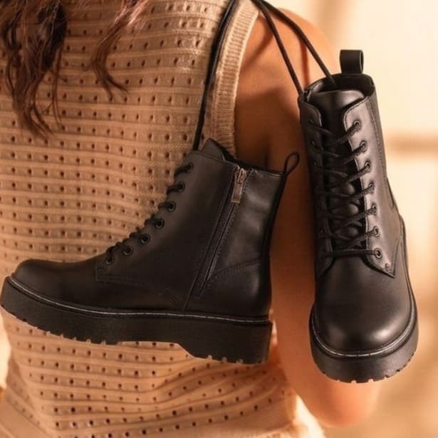 Bota Coturno Feminina Casual Cano Médio Plataforma Sola Reta Confortável Moda Inverno