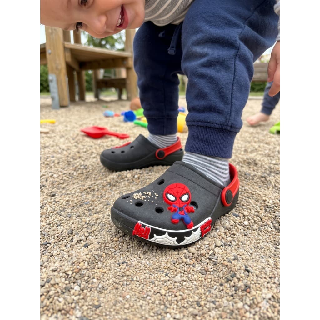 Sandalia Chinelo Papete Do Homem Aranha Preta Infantil Super Confortável