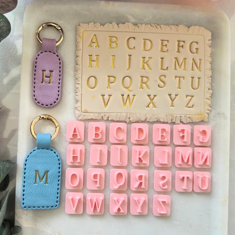 Carimbos de Letras para Argila 26 Peças 2x2cm | Alfabeto Completo para Cerâmica, Biscuit, Massa e Artesanato